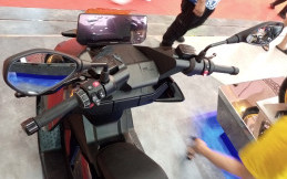 Bikers Jangan Risih Pakai Spion di Sepeda Motor, Ini Fungsinya!