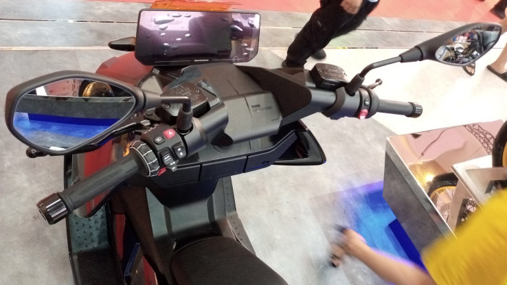 Bikers Jangan Risih Pakai Spion di Sepeda Motor, Ini Fungsinya!