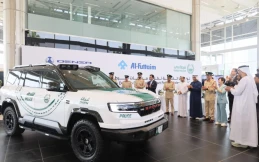Denza B8 Resmi jadi Mobil Patroli Terbaru Kepolisian Dubai