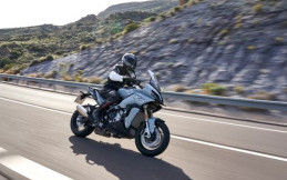  Intip Kecanggihan BMW S1000XR, Ini Spesifikasinya