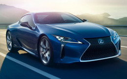 Lexus Butuh Waktu 15 Tahun untuk Ciptakan Warna Spesial Ini