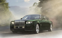 Rolls-Royce Ghost Extended Versi Kemewahan yang Lebih Panjang