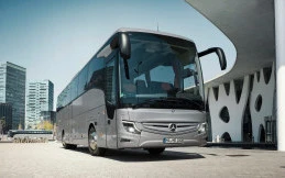 Bus Mercedes-Benz dan Setra Kini Bisa Hemat Oli Hingga 480.000 Km