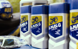 Ajak Bengkel dan Masyarakat, R-Max Gelar Kegiatan Mancing dan Ganti Pelumas Gratis