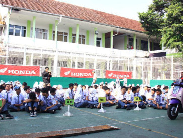 Untuk Bikers yang Masih Sekolah, Ikuti Kata Instruktur Ini, Sob!