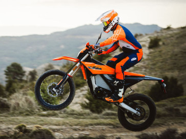KTM Freeride E tahun 2027 Kini Bertenaga Lebih Gahar dan Baterai Swappable