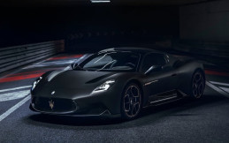 Maserati dan Andrea Bertolini Hadirkan MC20 Notte, Produksi Terbatas 50 Unit
