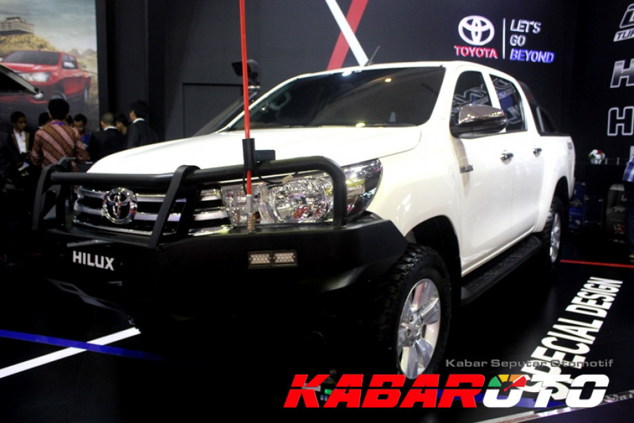 Infografis: Toyota Hilux Double Cabin Edisi Khusus