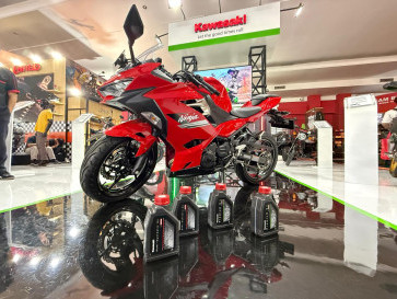 Beli Motor Kawasaki di IIMS 2026, Gratis 2 Pelumas 