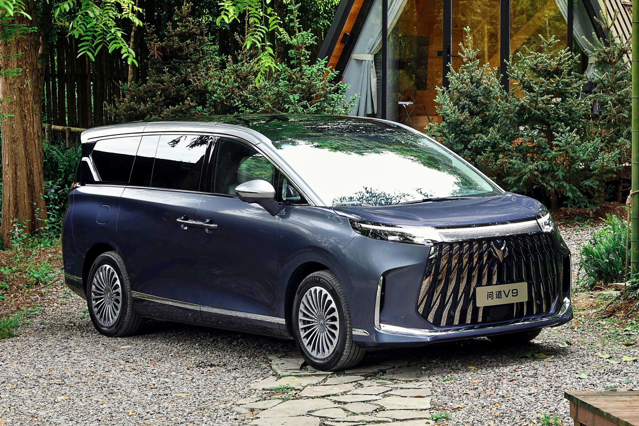 Arcfox Wendao V9 Resmi Memulai Pre-Sales di Auto China 2026