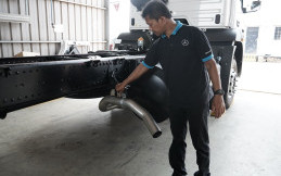 5 Cara Pemeriksaan Singkat Sebelum Mengendarai Truk Mercedes-Benz Axor