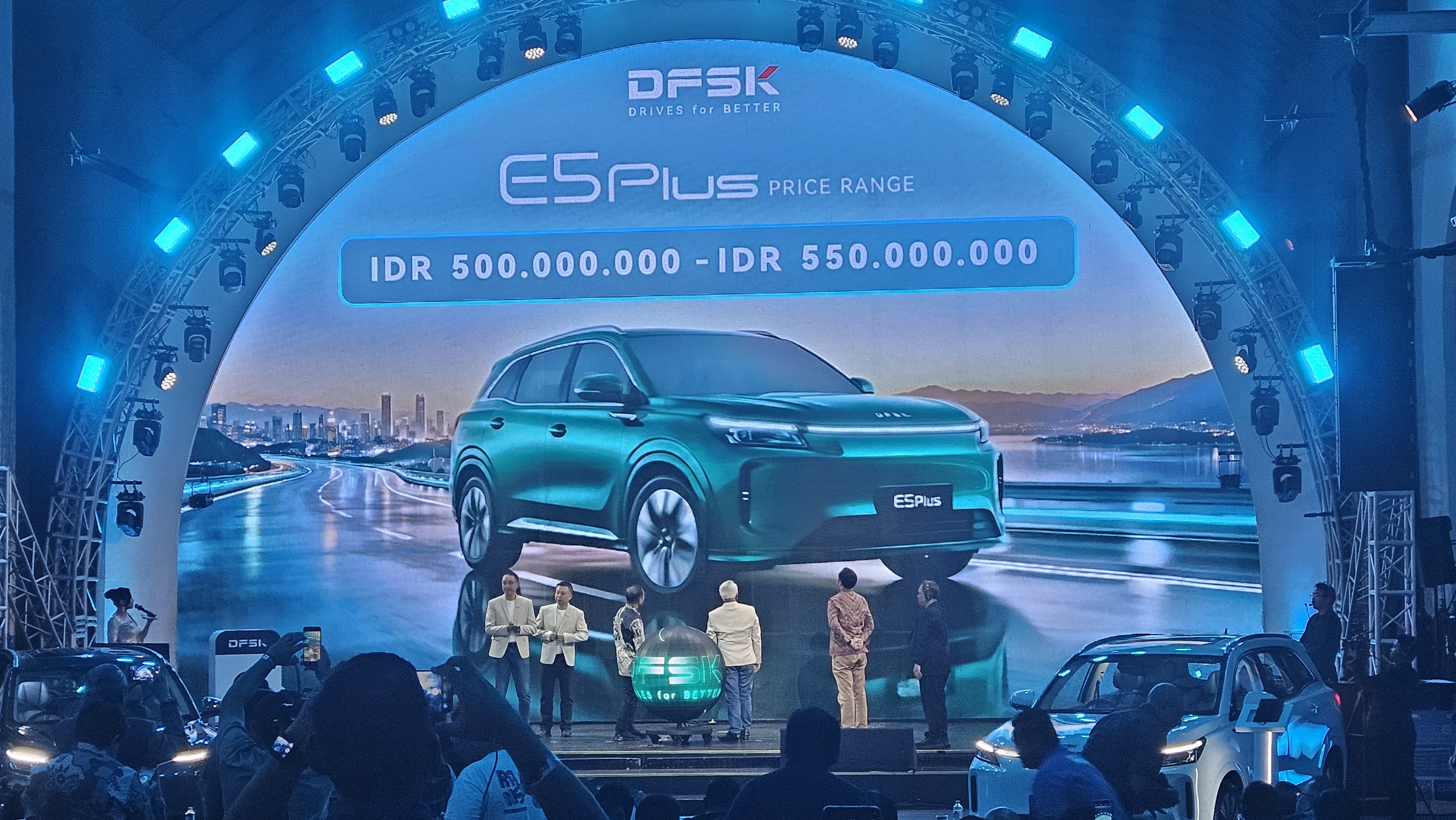 DFSK E5 Plus ungkap Harga Kompetitif di Kelas SUV PHEV
