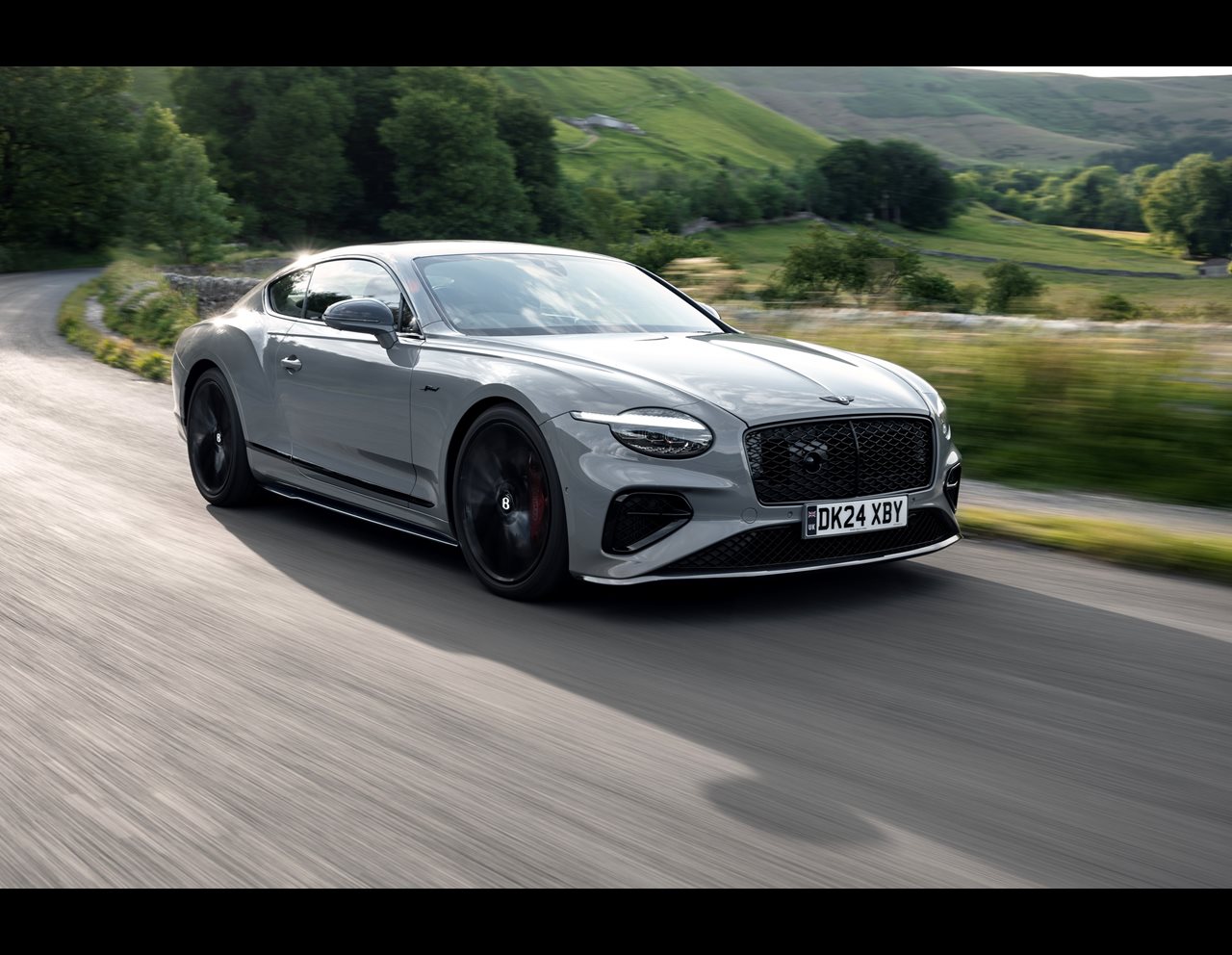 Bentley Carbon Fibre Styling Bagi yang Doyan Modifikasi Sporty