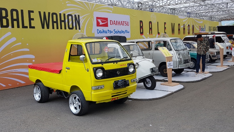 Ribuan Pengguna Daihatsu Lawas Berkumpul di Bandung