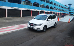 Geber Wuling Cortez CT di Lintasan Sirkuit Sentul, Begini Rasanya!
