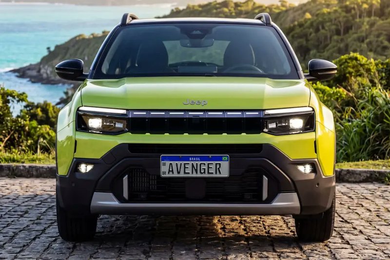 Jeep Avenger Terbaru Tampil di Rio de Janeiro, SUV Kompak Makin Tangguh