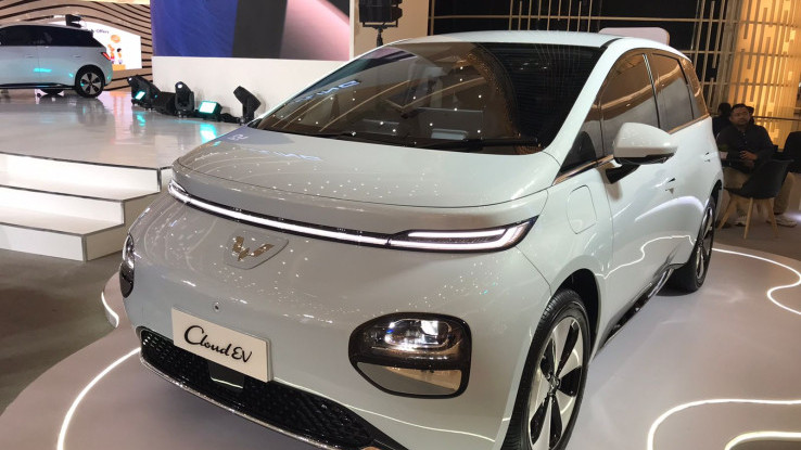 Wuling Cloud EV Sudah Punya Harga Resmi, Rp398 Juta