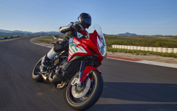 MV Agusta Turismo Veloce RC SCS Resmi Meluncur, Hanya Tersedia 300 Unit 