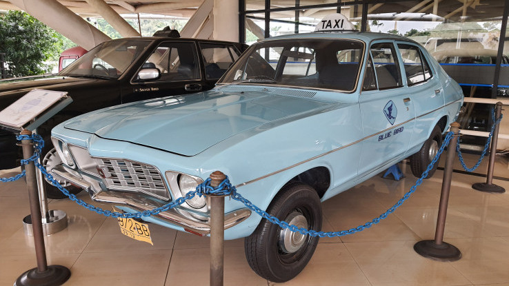 Melihat dari Dekat Holden Torana, Taksi Pertama Blue Bird di Indonesia