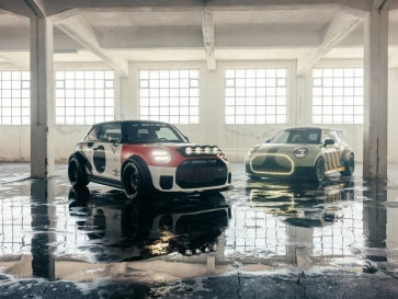 Dua Antusiasme unik, MINI JCW x Deus Ex Machina
