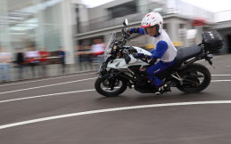 Tips Ala Instruktur Safety Riding agar Selalu Prima saat Mengendarai Motor