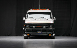 Mobil Lawas GMC Vandura 1979 Asli Film The A Team Dilelang