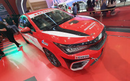 Melihat 3 Mobil Honda Racing Indonesia di GIIAS 2022