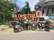 Dua Warga Amerika Ini Lintasi 41 Negara Dengan Suzuki DR650 
