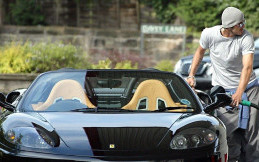 Mobil Ferrari 360 Spider Bekas David Beckham Dijual, Siapa Mau?
