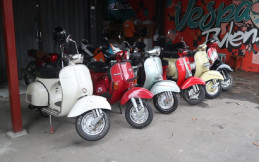 Bengkel Hingga Jual Beli, Vespa Pvlen Jadi One Stop Shopping Pecinta Skuter Vespa