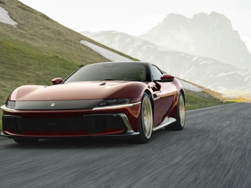 Ferrari 12Cilindri Manuale Meluncur, Kembalinya Sensasi Tiga Pedal Setelah 14 Tahun