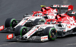 Alfa Romeo Pertahankan Kimi Raikkonen dan Antonio Giovinazzi