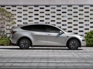 Tesla Model Y L Resmi Meluncur, Pakai Format 6 Seater dan Teknologi Grok AI