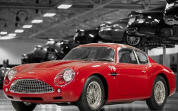Aston Martin DB 4 Zagato Terbaru Ini Siap Manjakan Pecinta Mobil Klasik