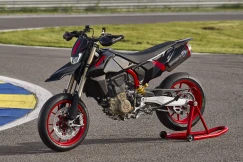 Ducati Hypermotard 698 Mono Nera, Tampil Sangar dengan Livery Hitam Merah