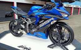Ini Spesifikasi Lengkap Kawasaki Ninja ZX-25R 