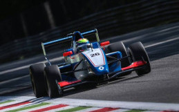 Presley Martono Sukses Raih Poin Di Formula Renault 2.0 Eurocup 2017