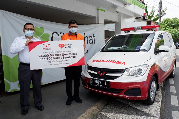  Sambut New Normal, Wuling Donasikan Masker dan Sembako untuk 52 Desa 