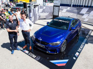 BMW M4 CS Turut Meriahkan Ajang MotoGP 2017