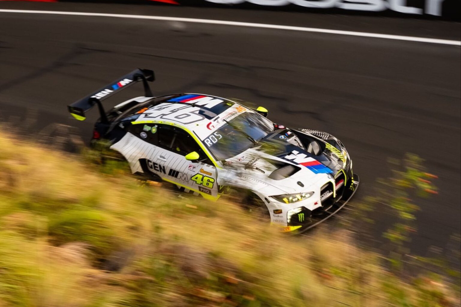 Valentino Rossi Amankan Podium di Bathurst 12 Hour 2026