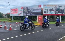 Peduli Keselamatan Berkendara, Komunitas PCX Club Bandung Ikuti Pelatihan Safety Riding