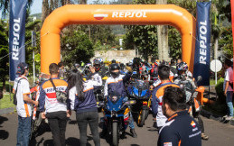 Gelar Touring Yogyakarta-Bromo, Repsol Luncurkan Produk Baru