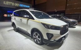 Profil Toyota Innova Edisi 50 Tahun, Stiker Emasnya Punya Cerita