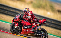 Valentino Rossi Komentar Gaya Balap Fransesco Bagnaia: Agresif Tapi Tidak Kotor