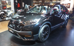 Perbedaan Honda CR-V Black Edition dengan Versi Standarnya