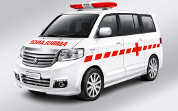 Dukung Hari Kesehatan Nasional, Suzuki Donasikan Ambulans dan 4 Motor