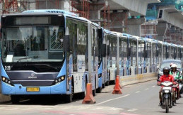 Senin Besok Trans Jakarta Hanya Layani 13 Rute