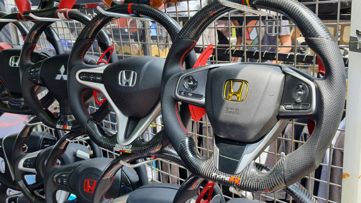 Rafi Mobil Spesialis Modifikasi Setir Hadir di Otobursa Tumplek Blek 2022