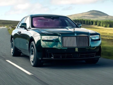 5 Keistimewaan Rolls-Royce Black Badge Ghost Tourist Trophy, Patut Disimak!