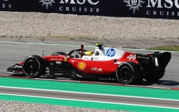 Fred Vasseur Jelaskan Scuderia Ferrari untuk Tetap Tenang